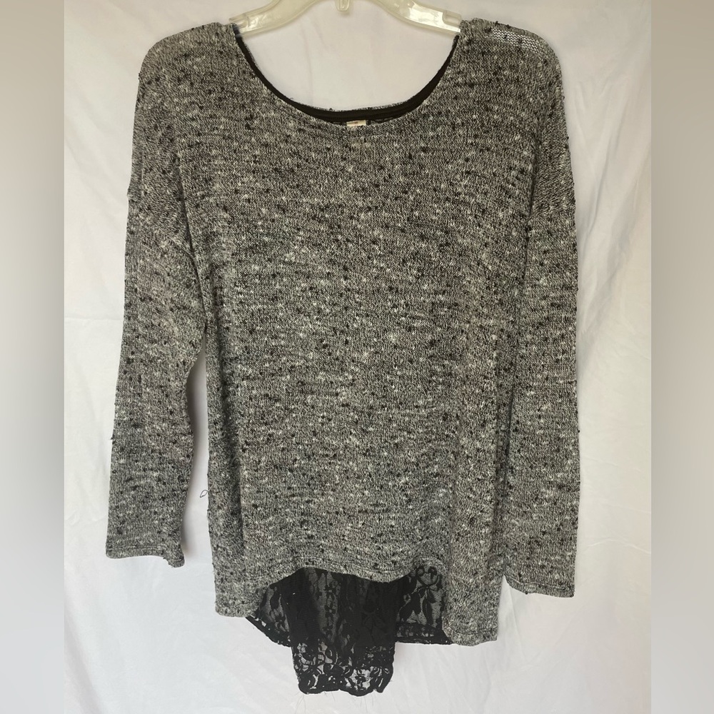 Gray Tri-Color Knit Blouse with Lace Backing